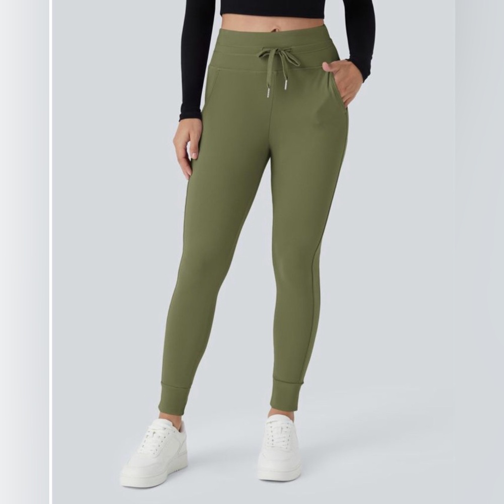 Halara brand Olive High-Waist Drawstring Jogger Pants for Women